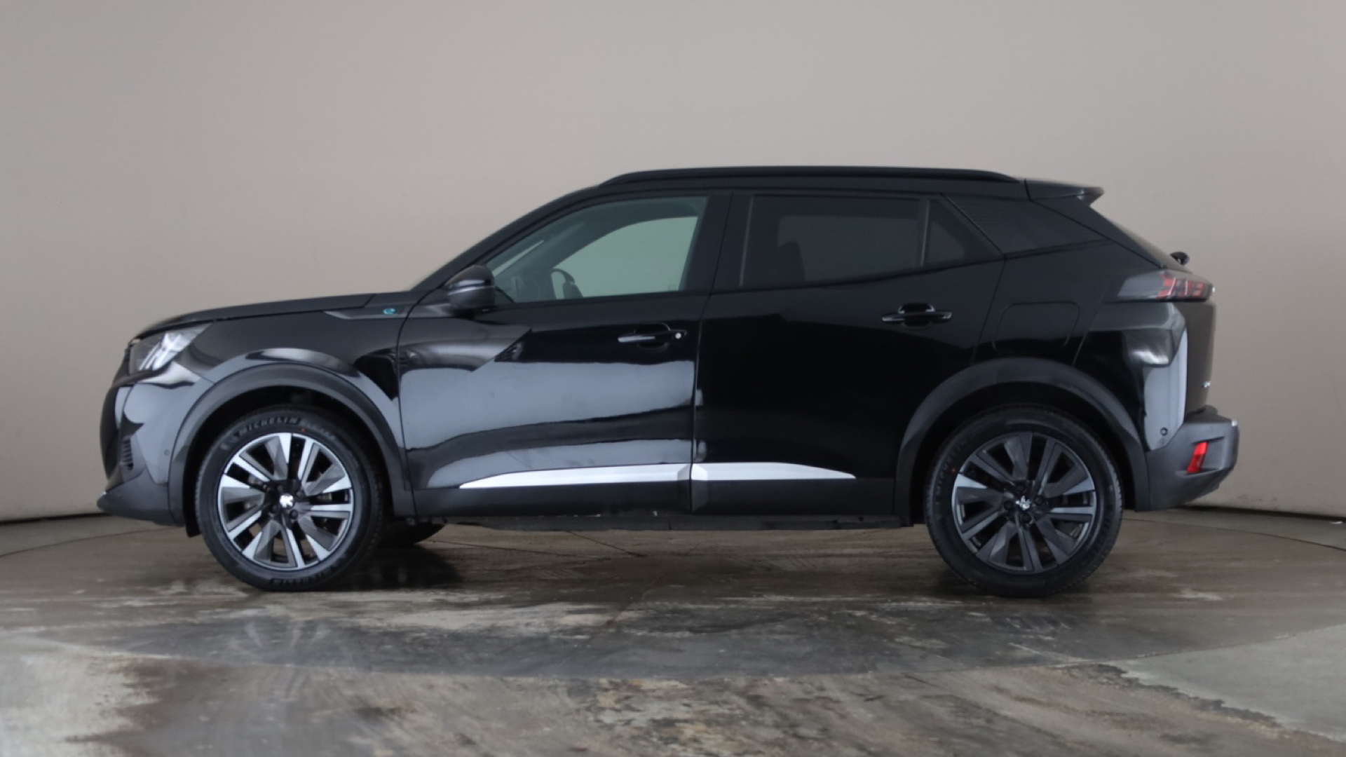 100kW GT Premium 50kWh 5dr Auto [11kWCh] [2022]