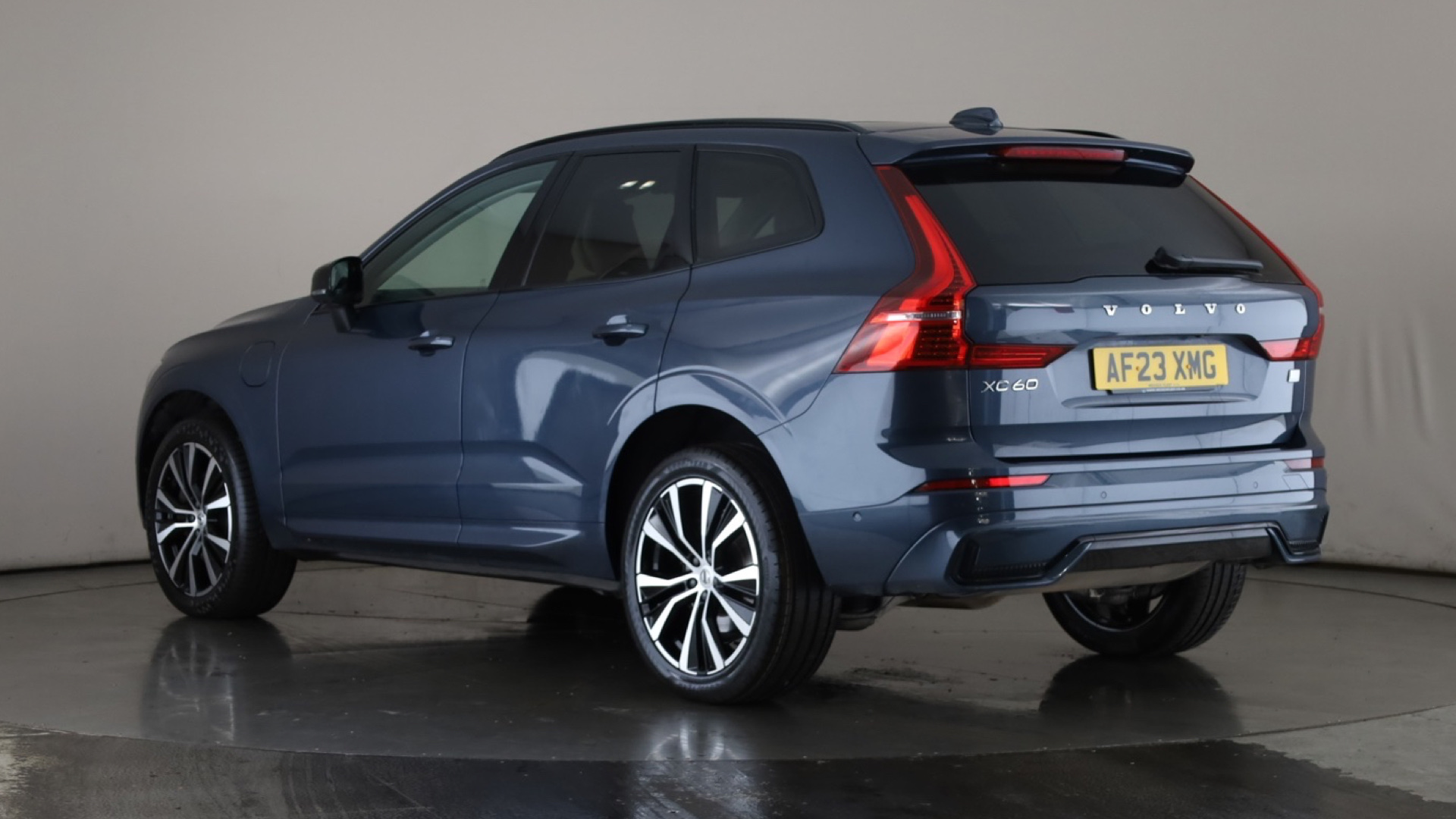 2.0 T8 [455] RC PHEV Ultimate Dark 5dr AWD Gtron