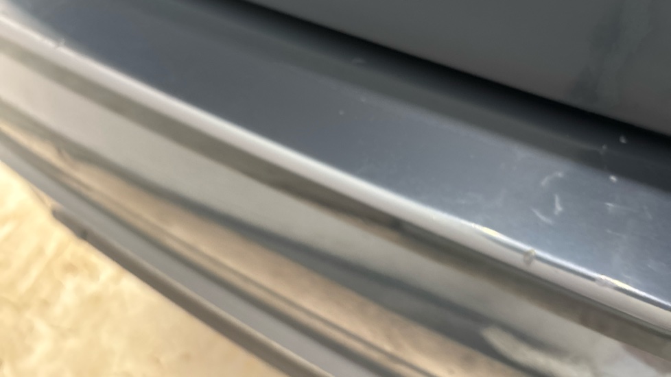 VOLVO XC60 scratches