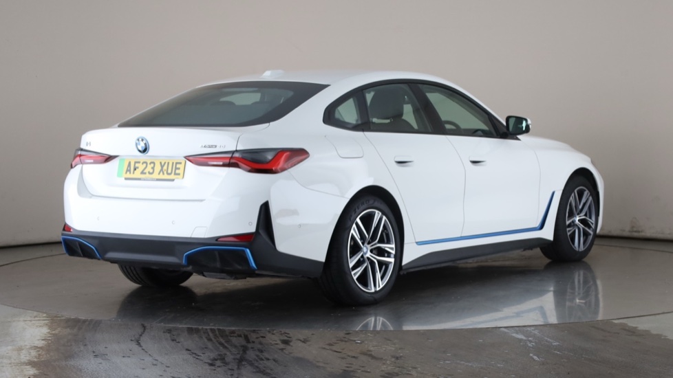 BMW I4 Image 5