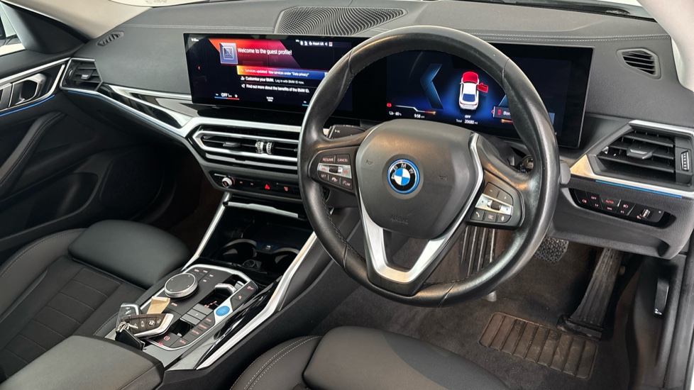 BMW I4 Image 9