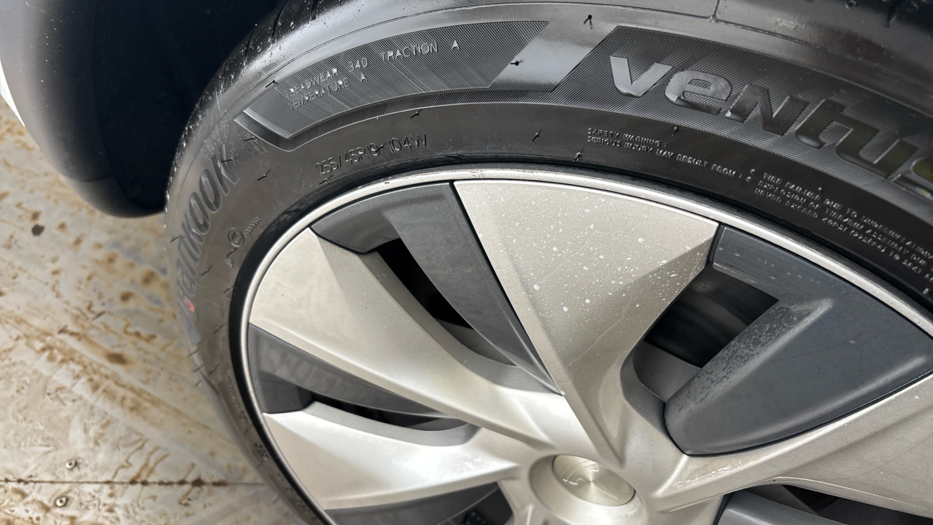 4020668 Long Range AWD 5dr Auto