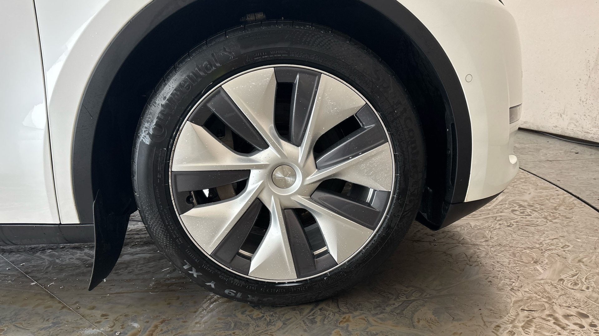 4020668 Long Range AWD 5dr Auto