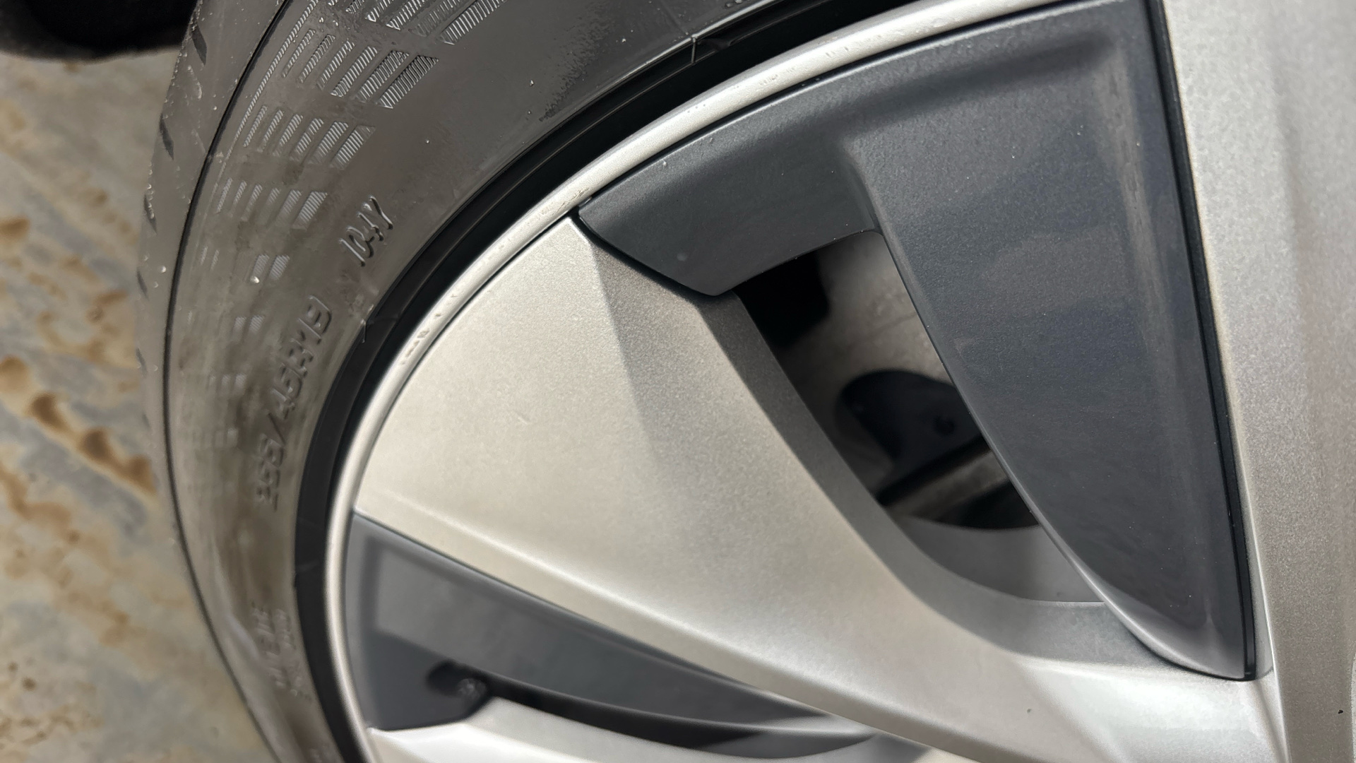 4020641 Long Range AWD 5dr Auto