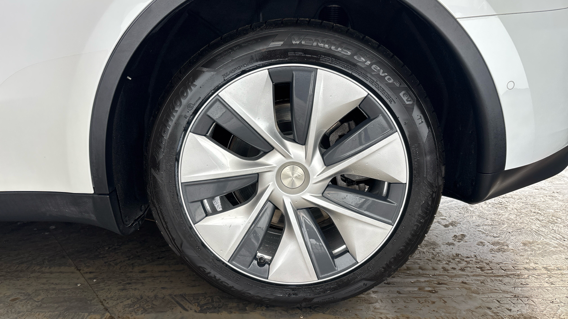 4020641 Long Range AWD 5dr Auto