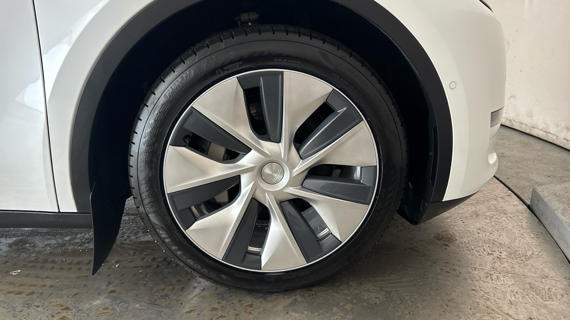 4020641 Long Range AWD 5dr Auto