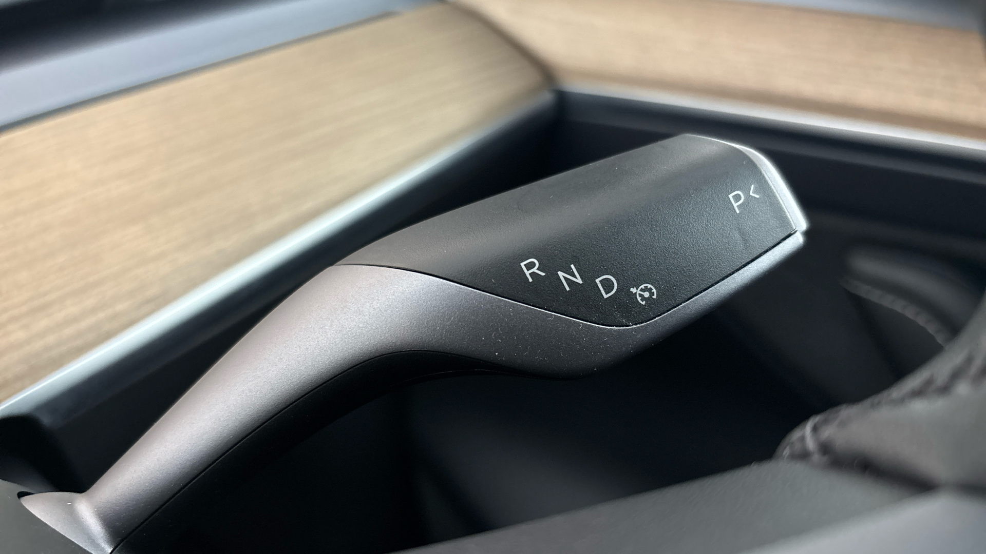 4020641 Long Range AWD 5dr Auto