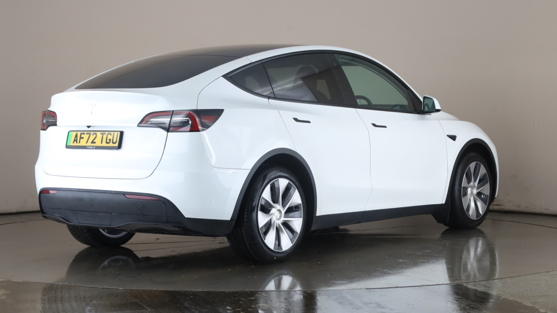 4060153 Long Range AWD 5dr Auto