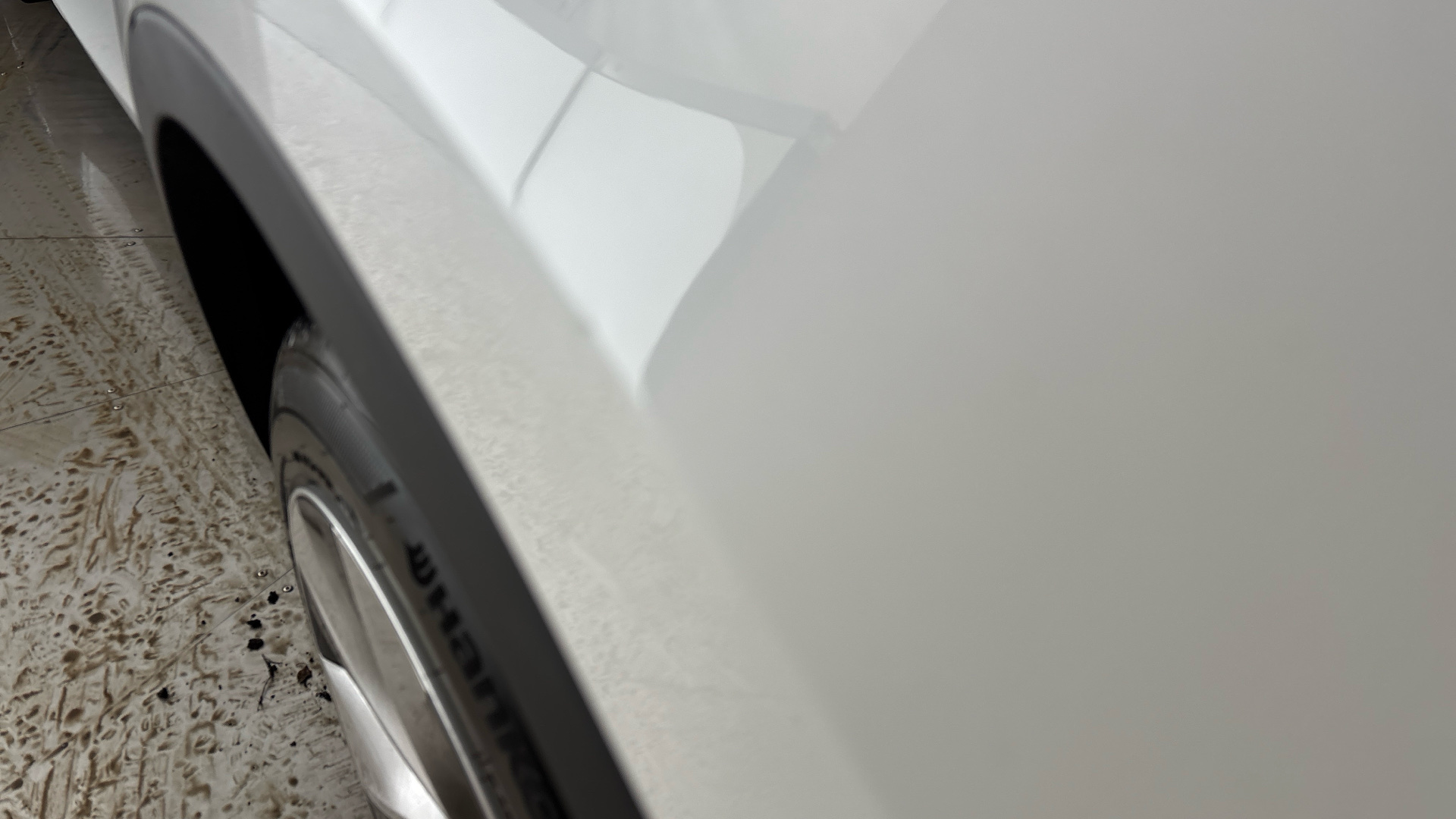 4060153 Long Range AWD 5dr Auto