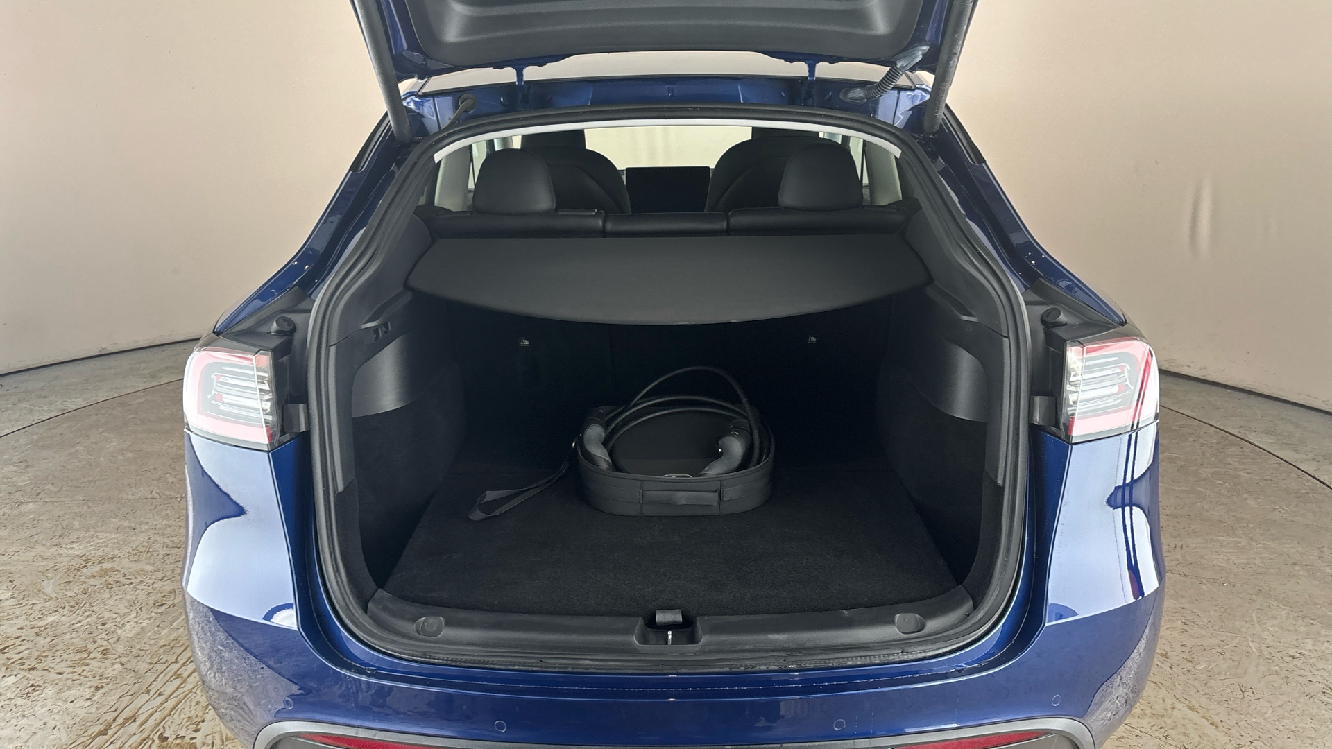 4020681 Long Range AWD 5dr Auto