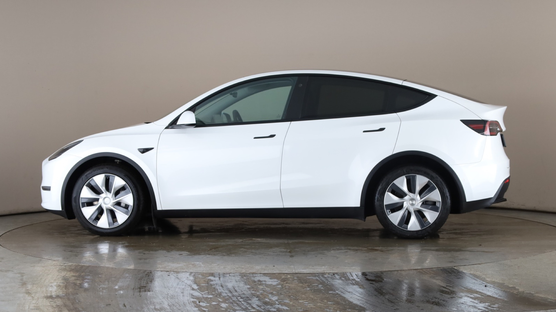 4020917 Long Range AWD 5dr Auto