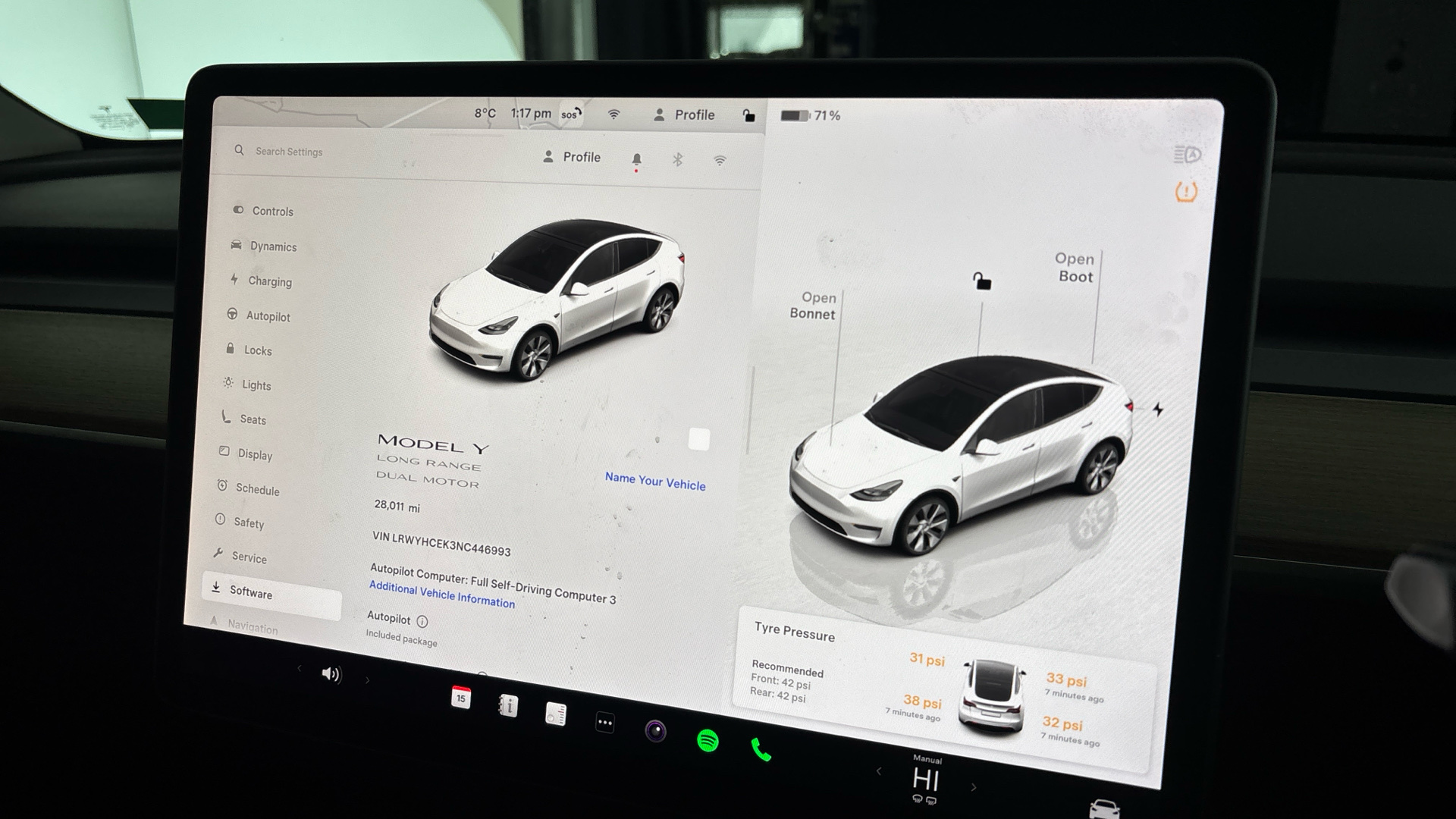 4058720 Long Range AWD 5dr Auto