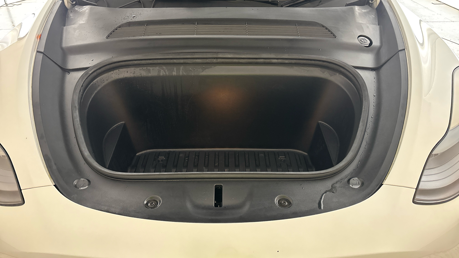 4058720 Long Range AWD 5dr Auto