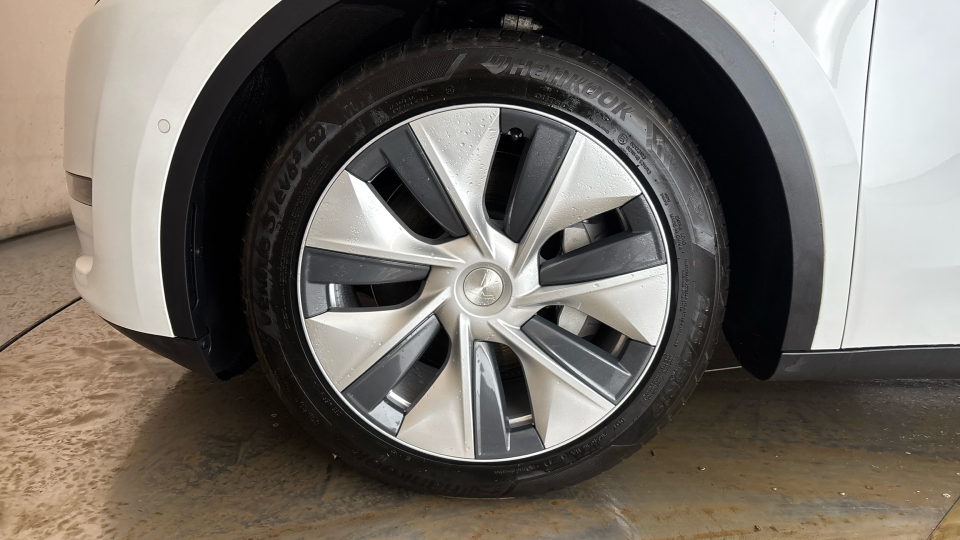 4058720 Long Range AWD 5dr Auto