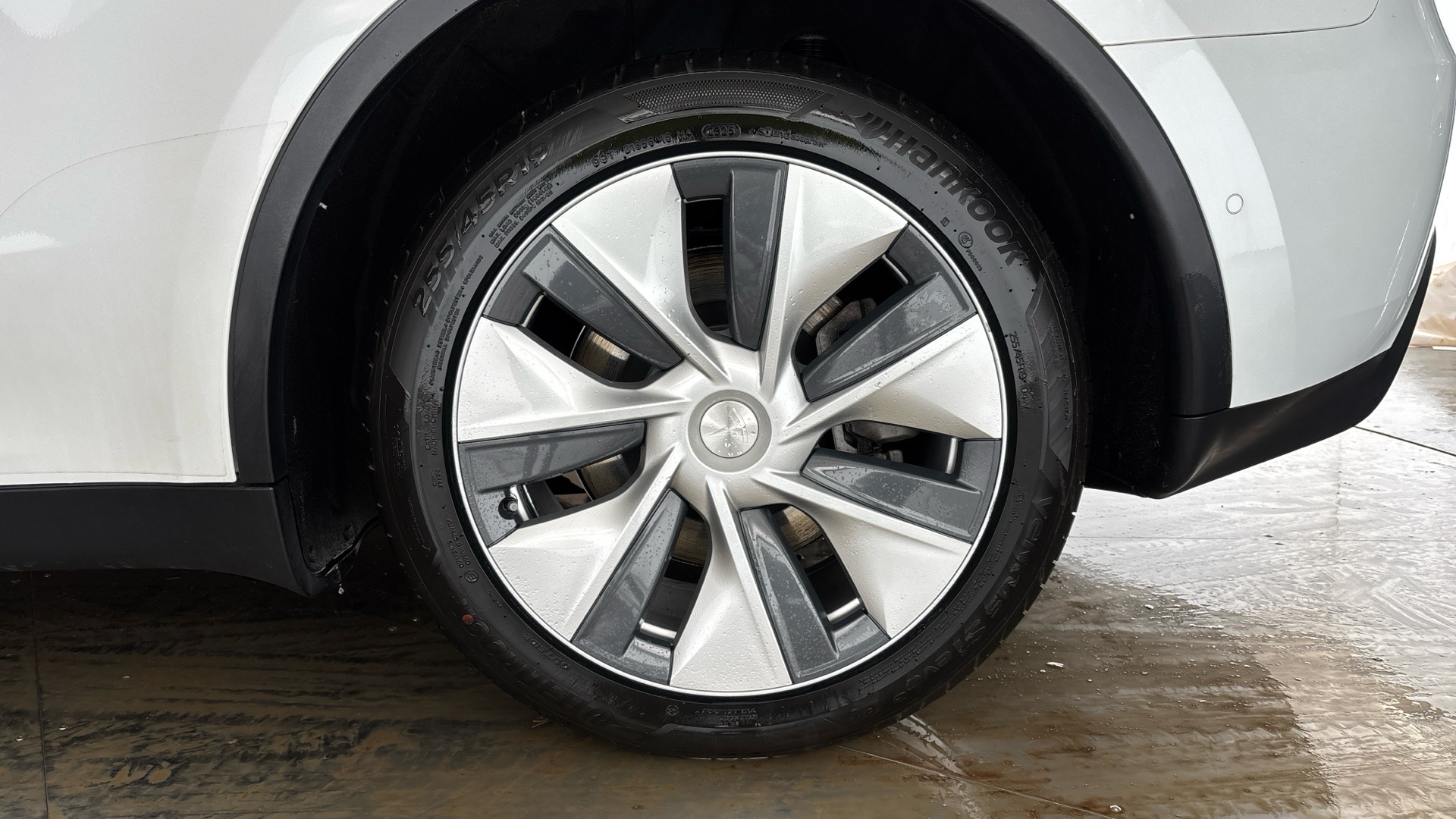 4058720 Long Range AWD 5dr Auto