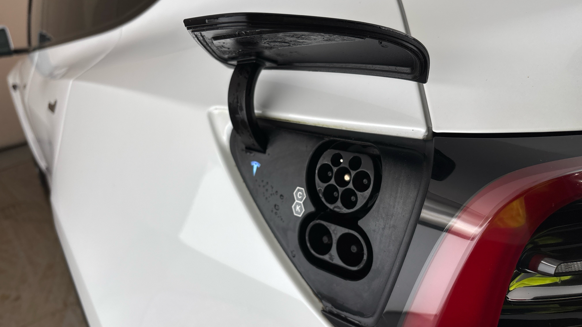 4058720 Long Range AWD 5dr Auto