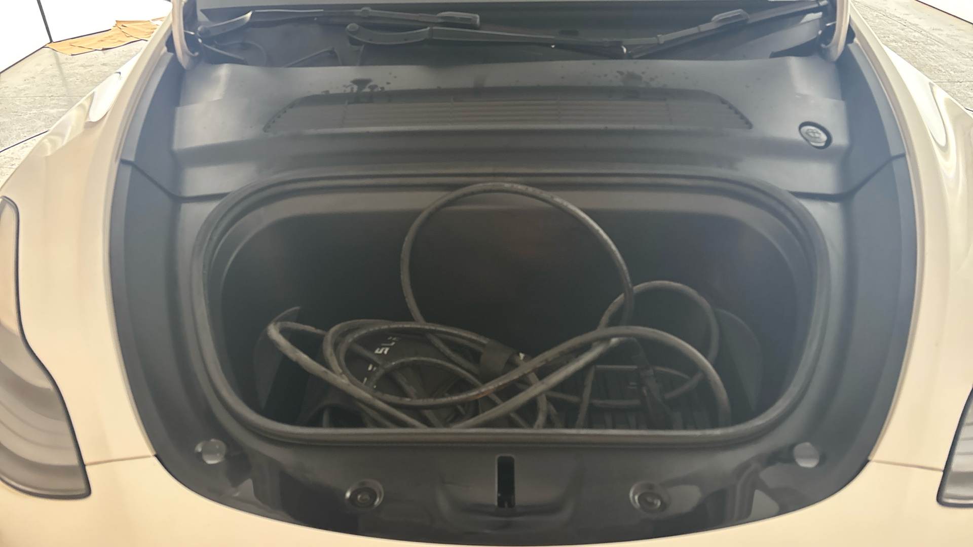 4020700 Long Range AWD 5dr Auto