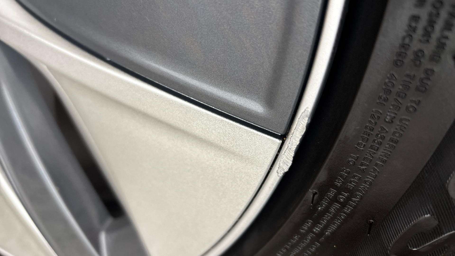 4020642 Long Range AWD 5dr Auto