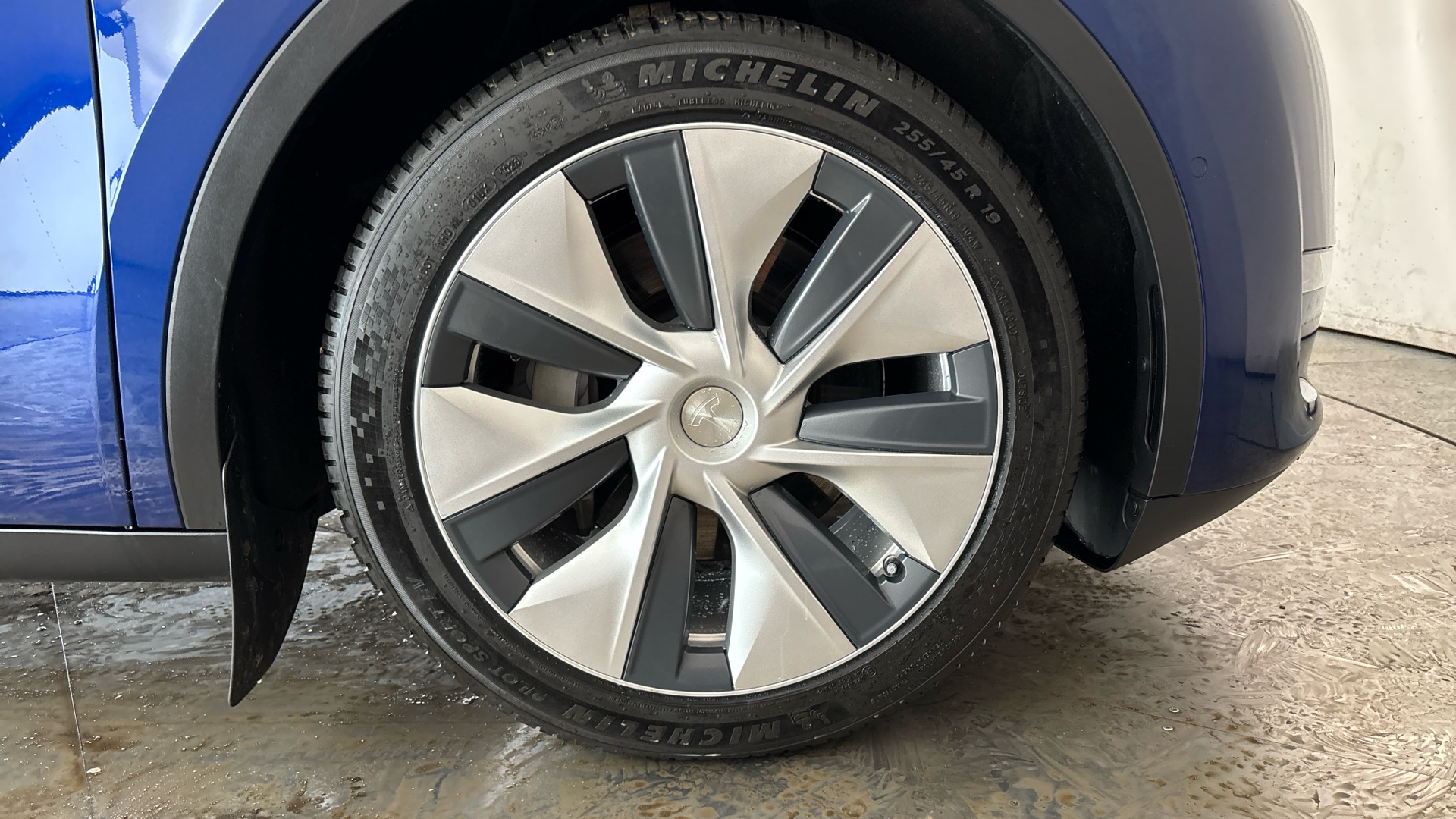 4020642 Long Range AWD 5dr Auto