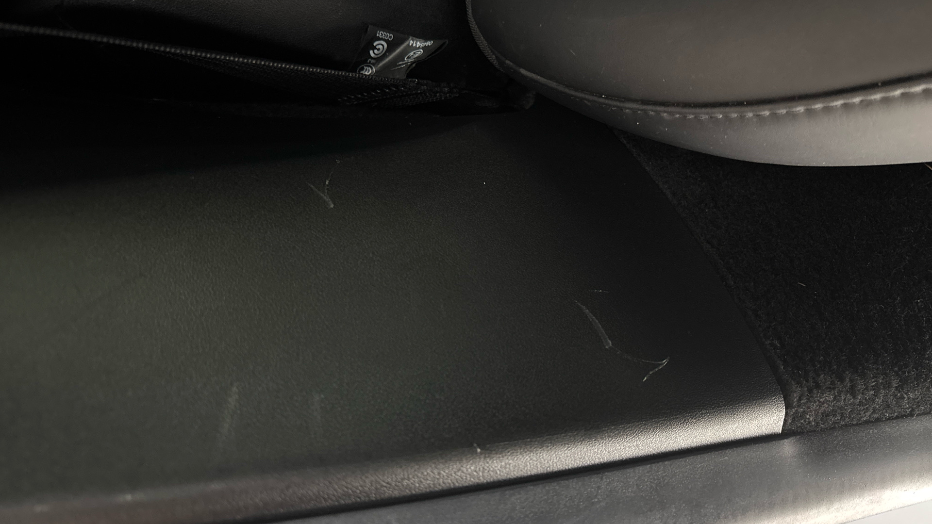 4060450 Long Range AWD 5dr Auto