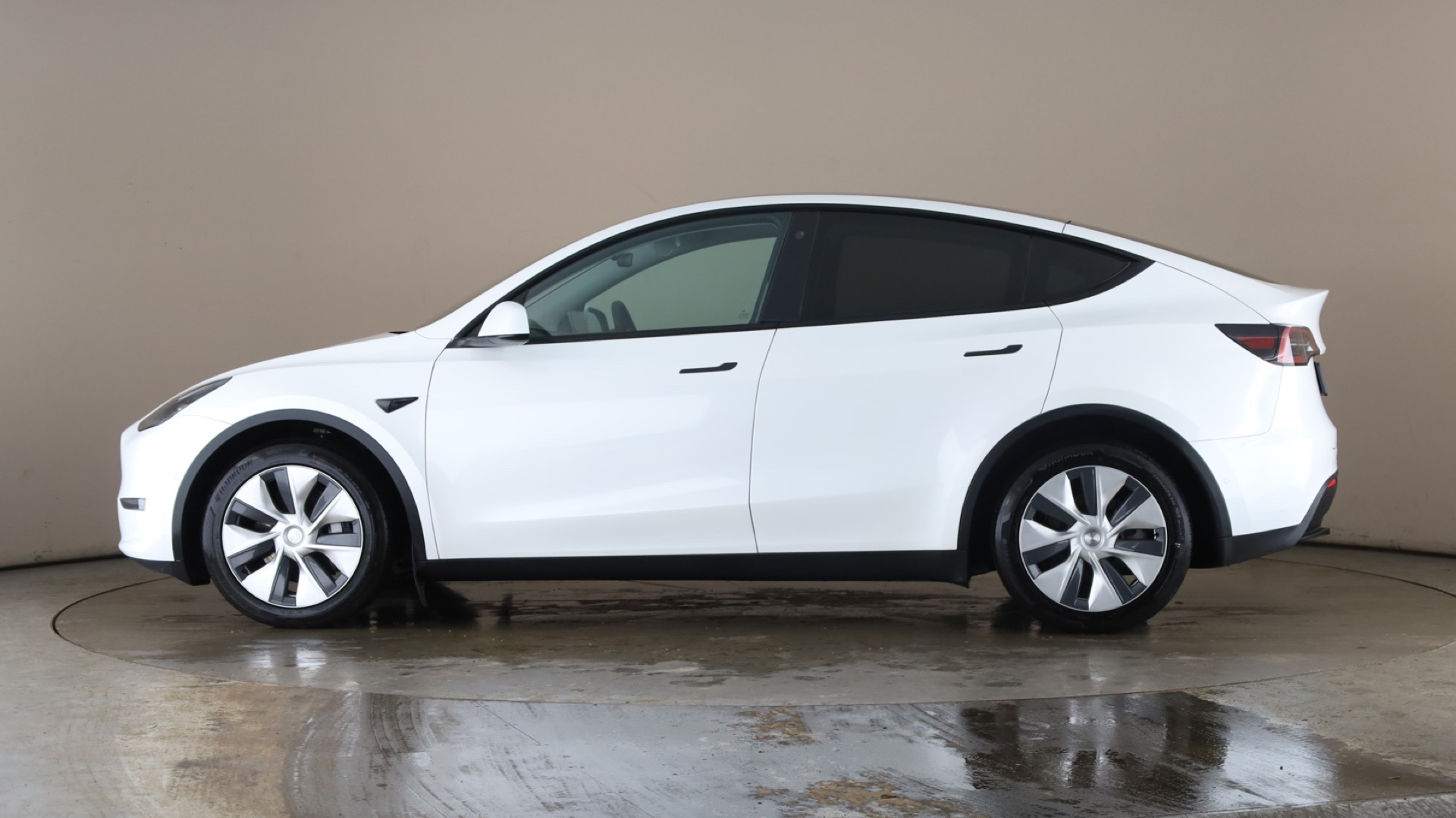 4049539 Long Range AWD 5dr Auto