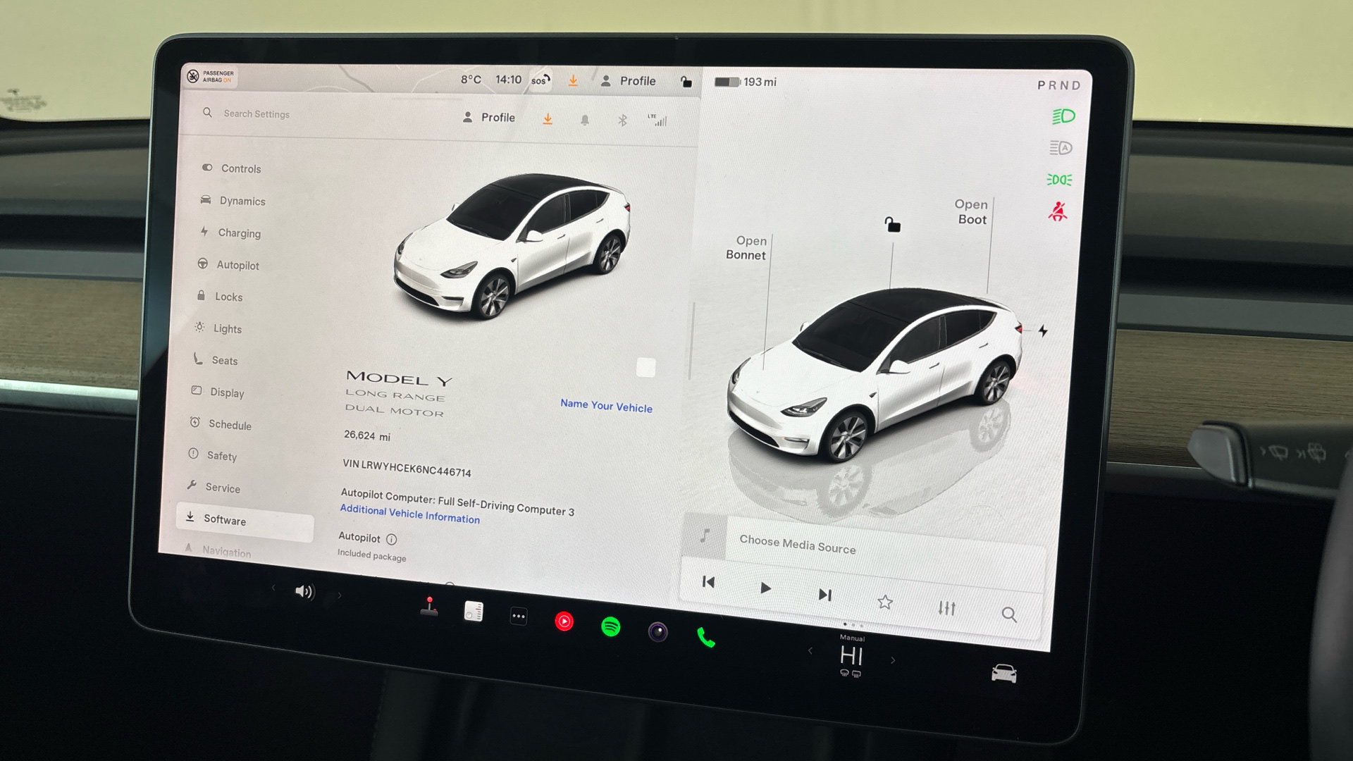 4049539 Long Range AWD 5dr Auto