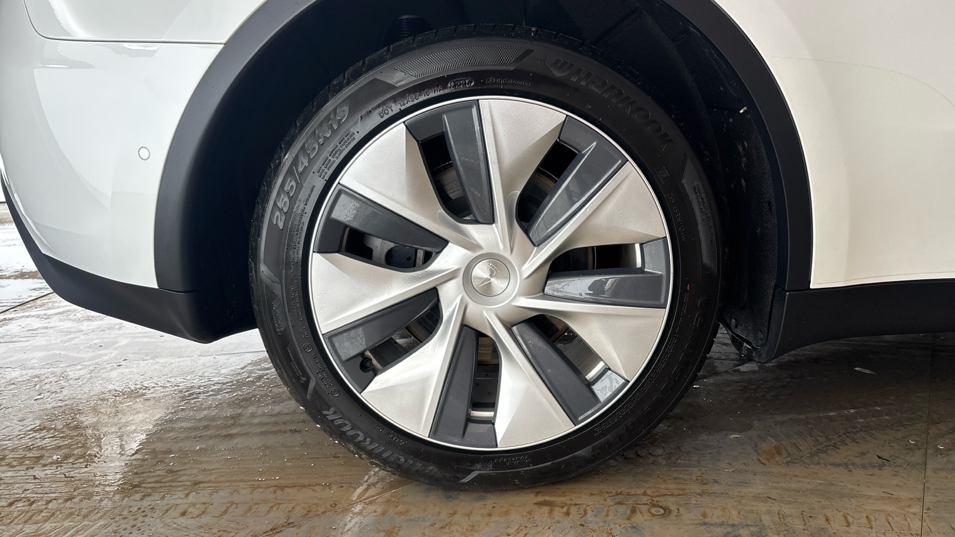 4049539 Long Range AWD 5dr Auto