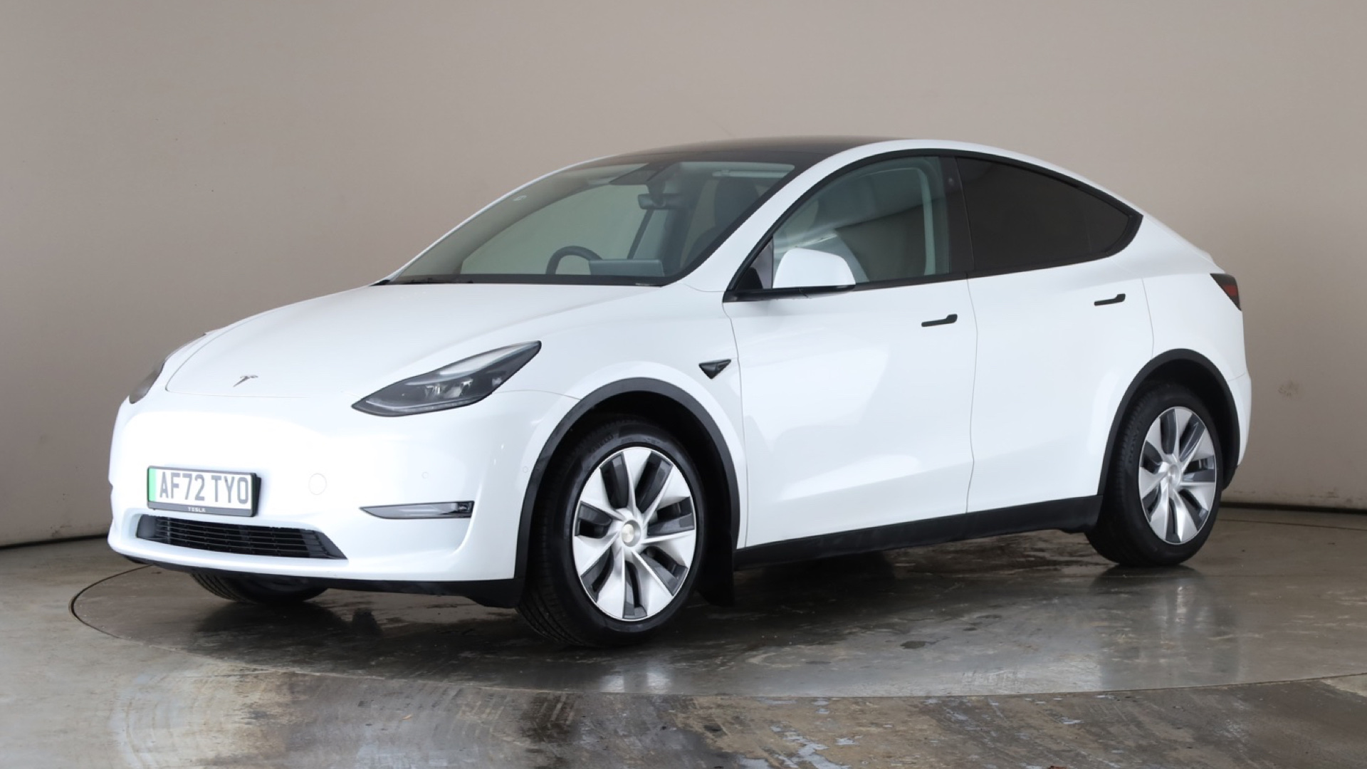 Tesla Model Y Hatchback Long Range AWD 5dr Auto
