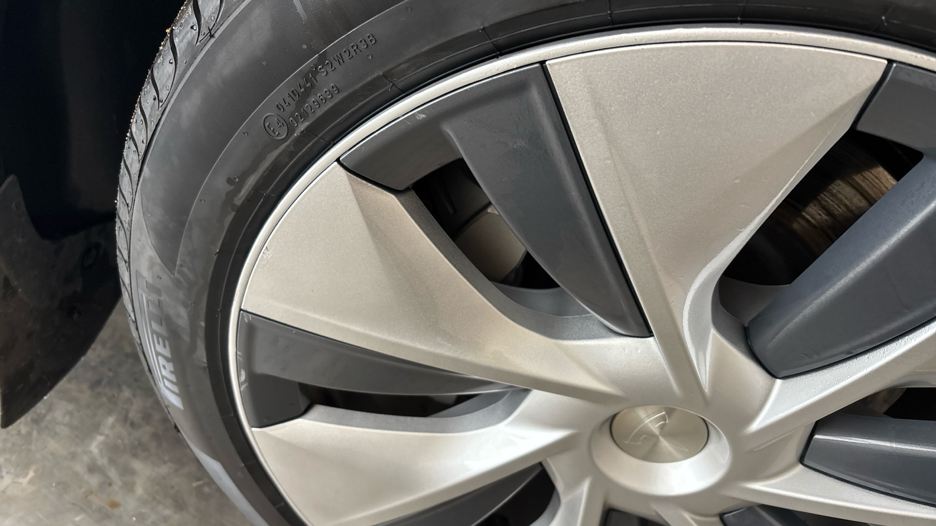 4049553 Long Range AWD 5dr Auto