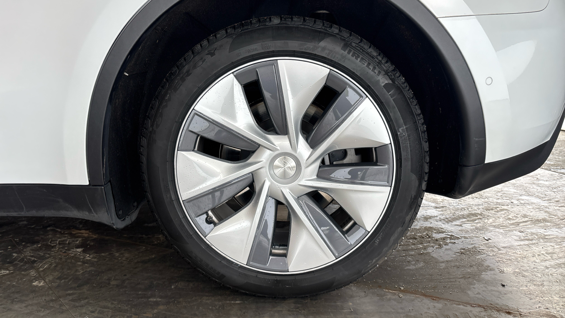 4049553 Long Range AWD 5dr Auto