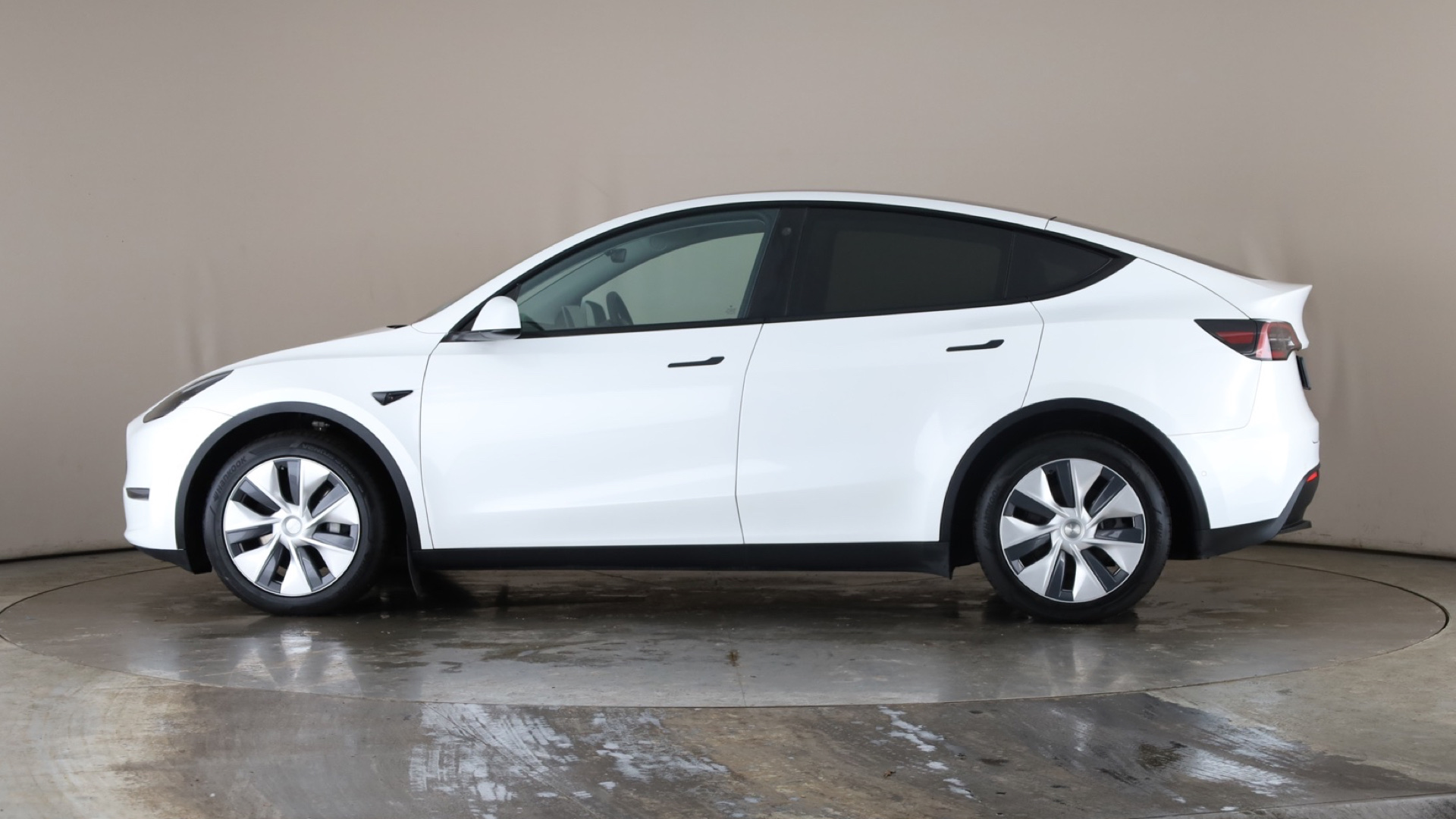 4049554 Long Range AWD 5dr Auto