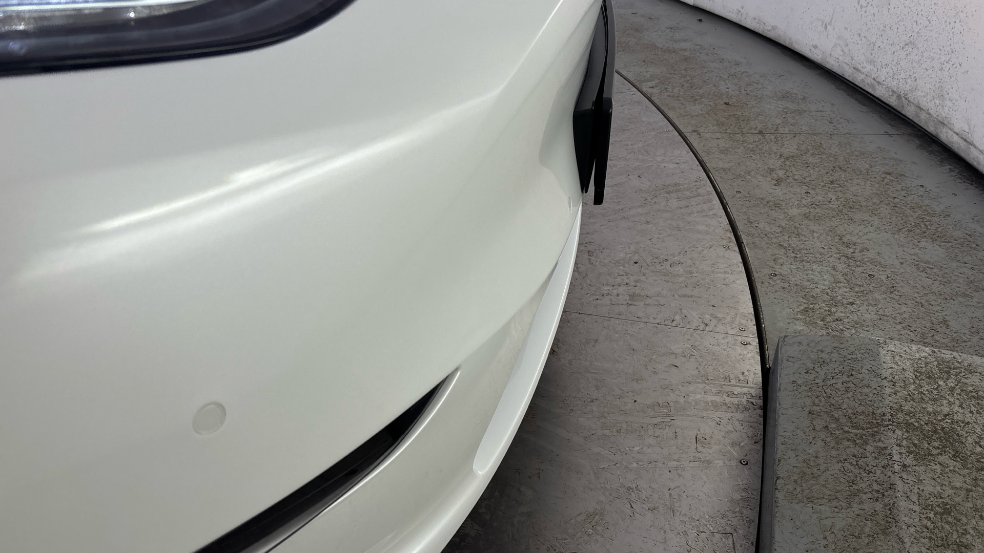 4049554 Long Range AWD 5dr Auto