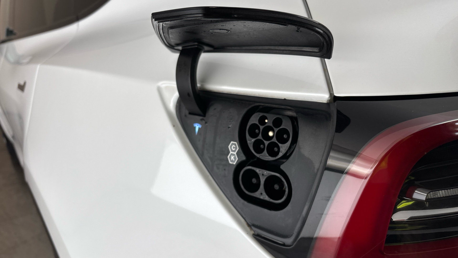 4049554 Long Range AWD 5dr Auto