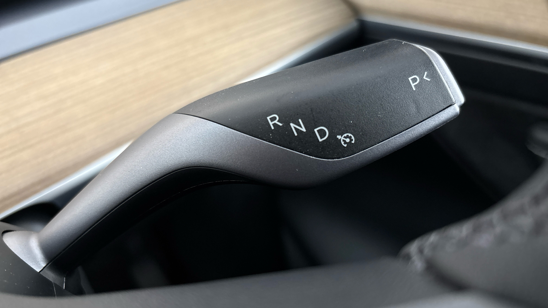 4049554 Long Range AWD 5dr Auto