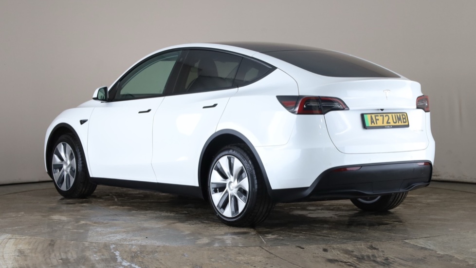 TESLA MODEL Y Image 3