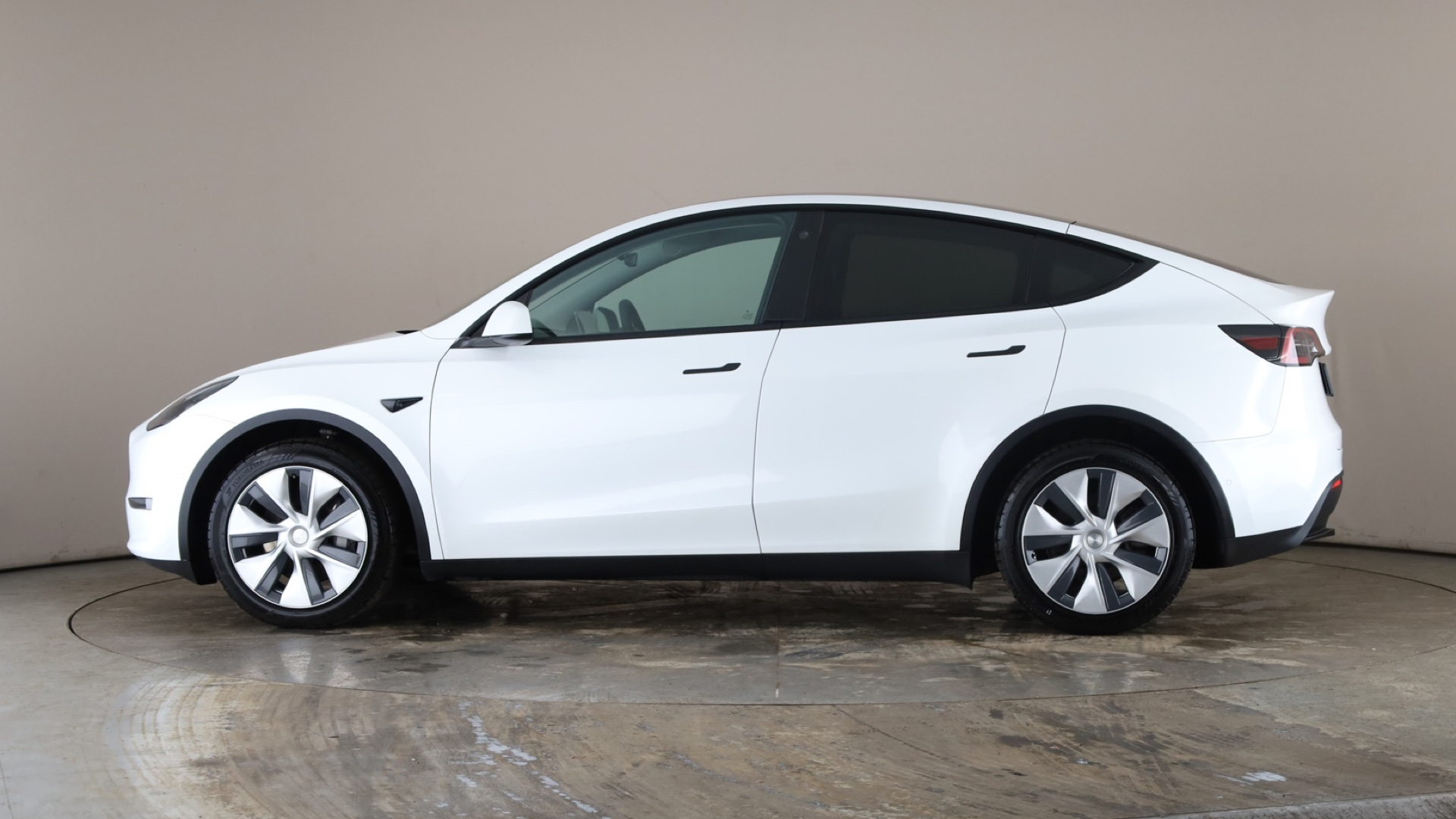 4049549 Long Range AWD 5dr Auto