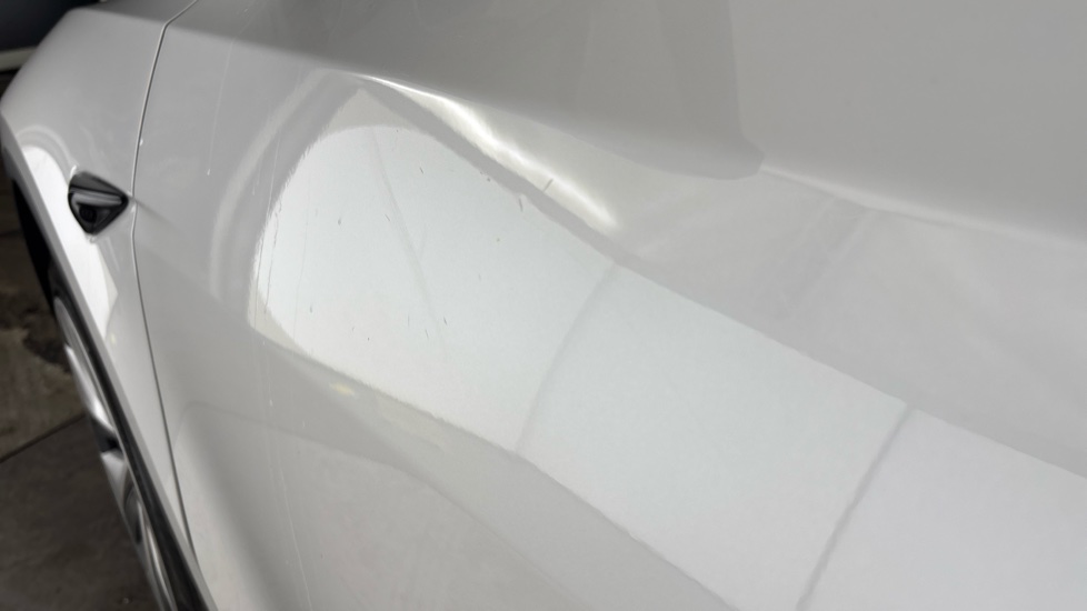 TESLA MODEL Y Dent