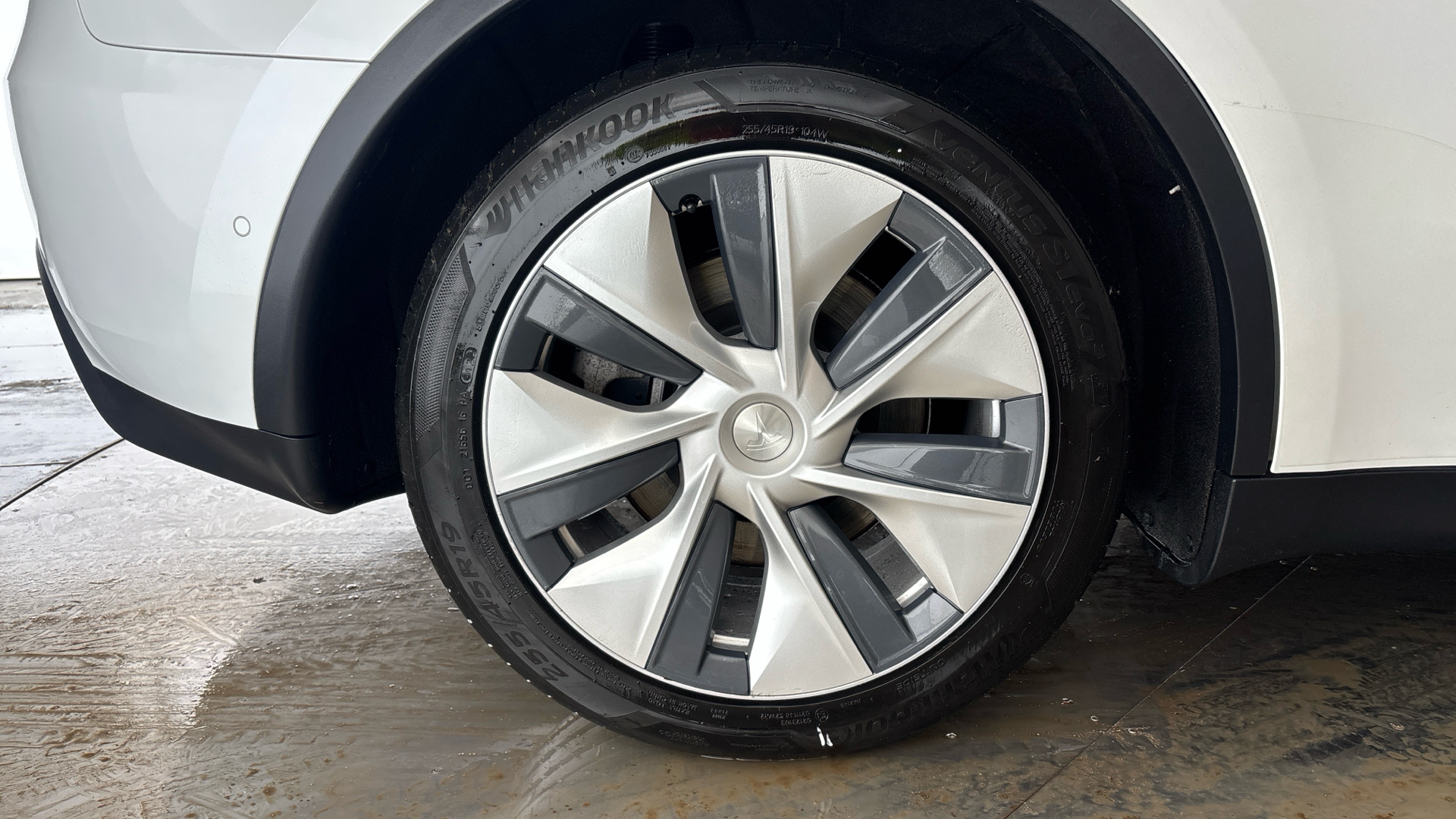 4060156 Long Range AWD 5dr Auto