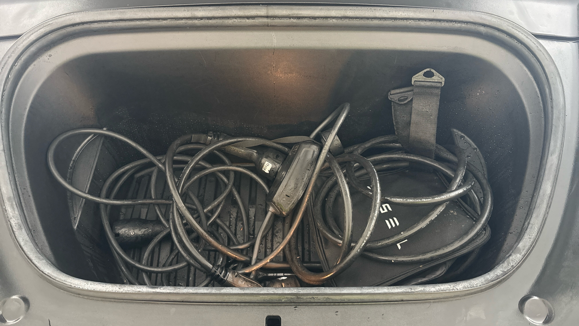 4060156 Long Range AWD 5dr Auto