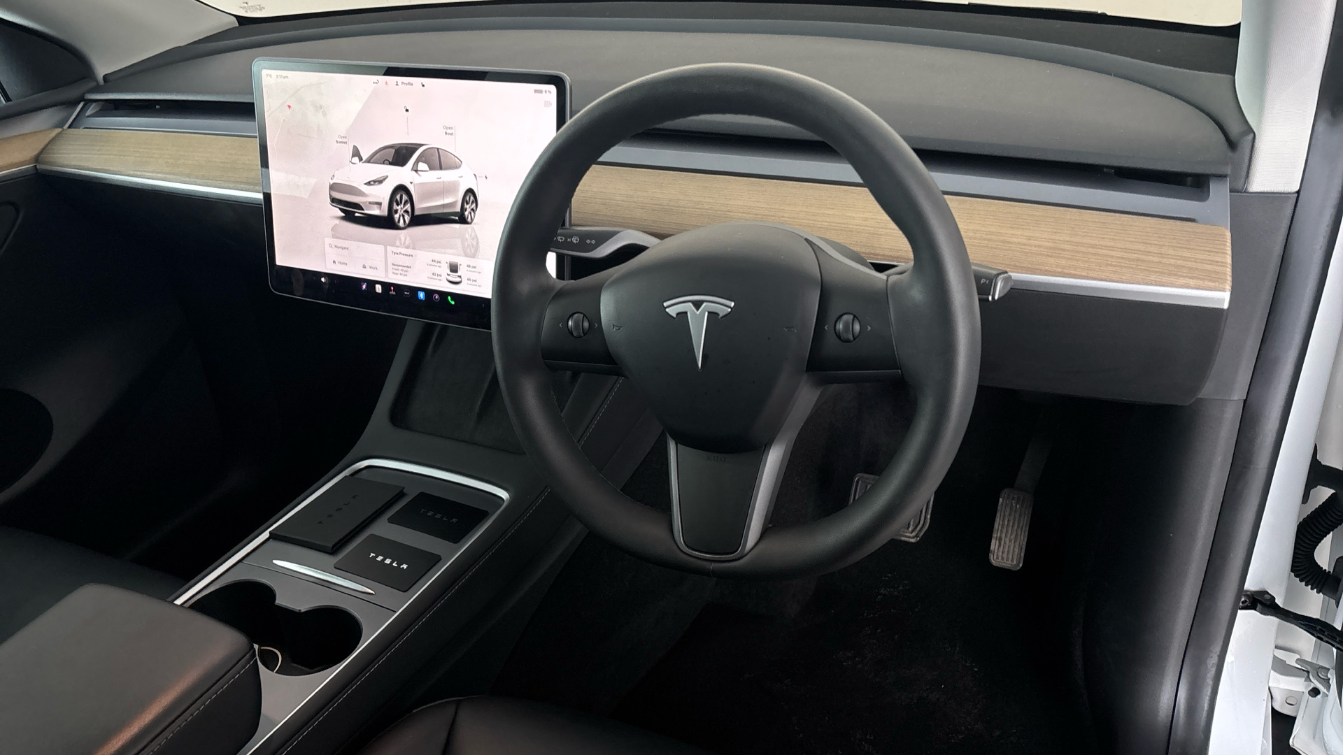 4049550 Long Range AWD 5dr Auto