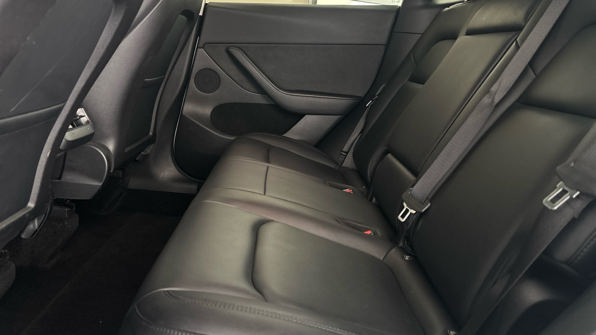 4049550 Long Range AWD 5dr Auto