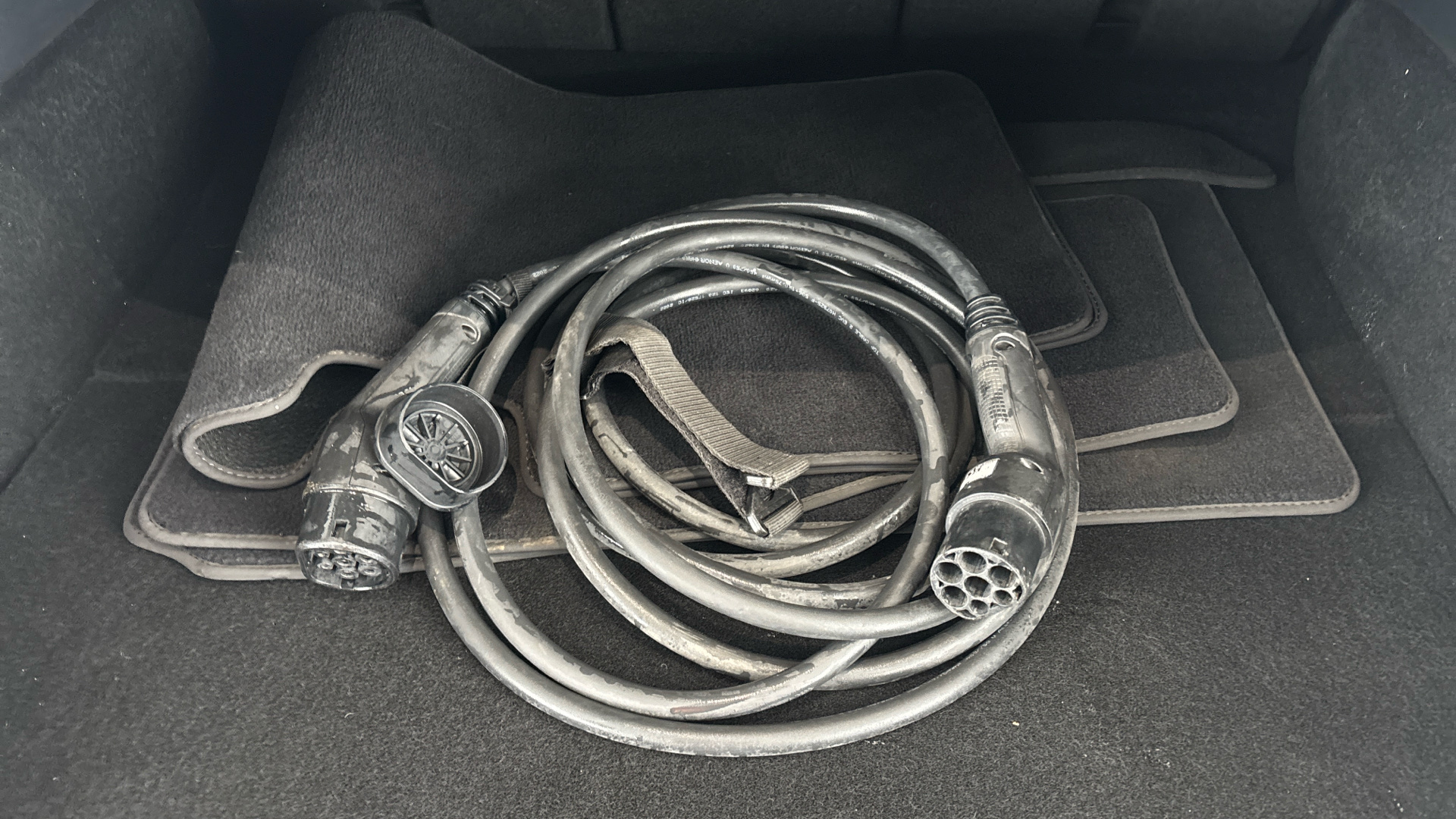 4049550 Long Range AWD 5dr Auto