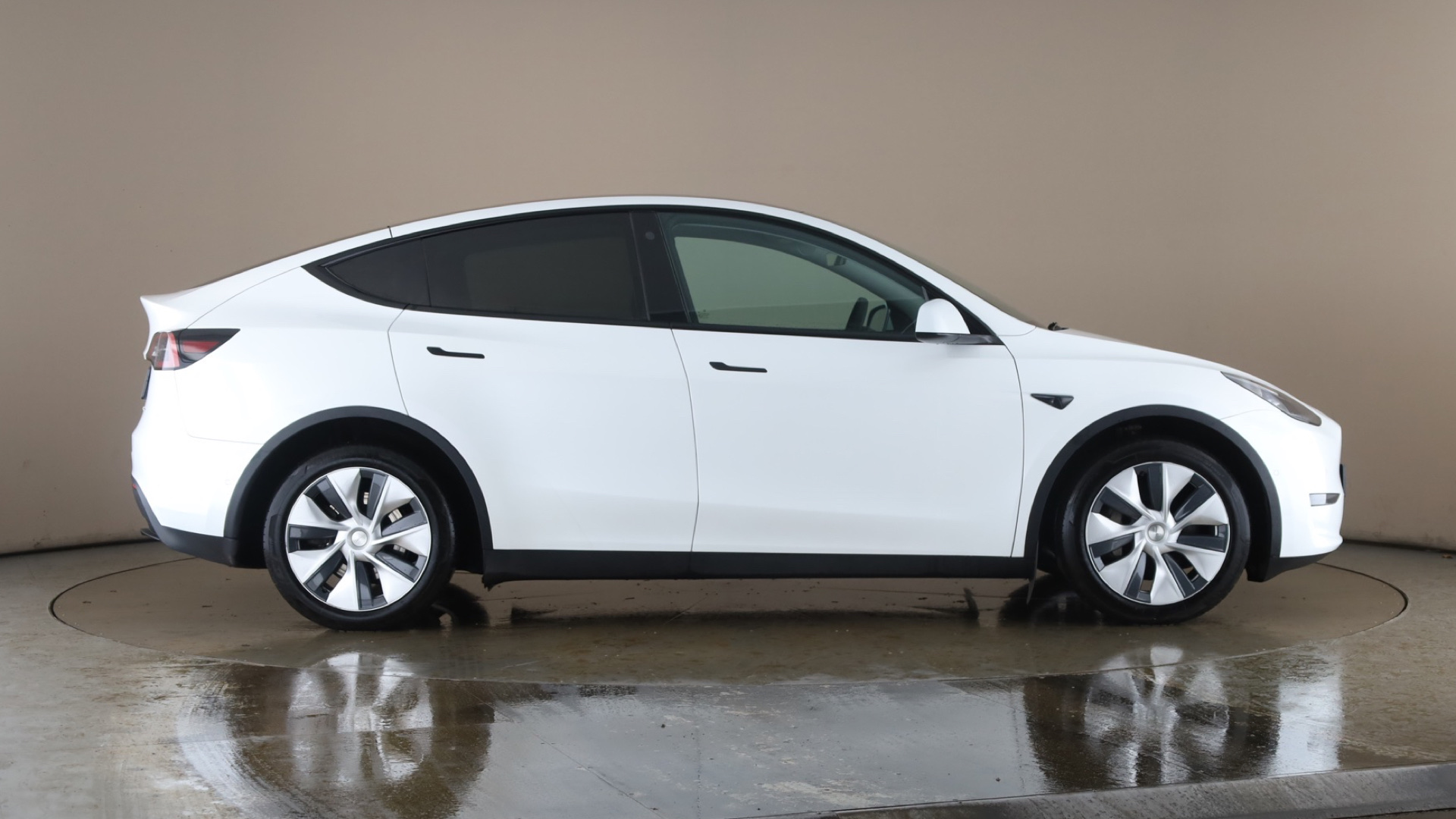 4020916 Long Range AWD 5dr Auto