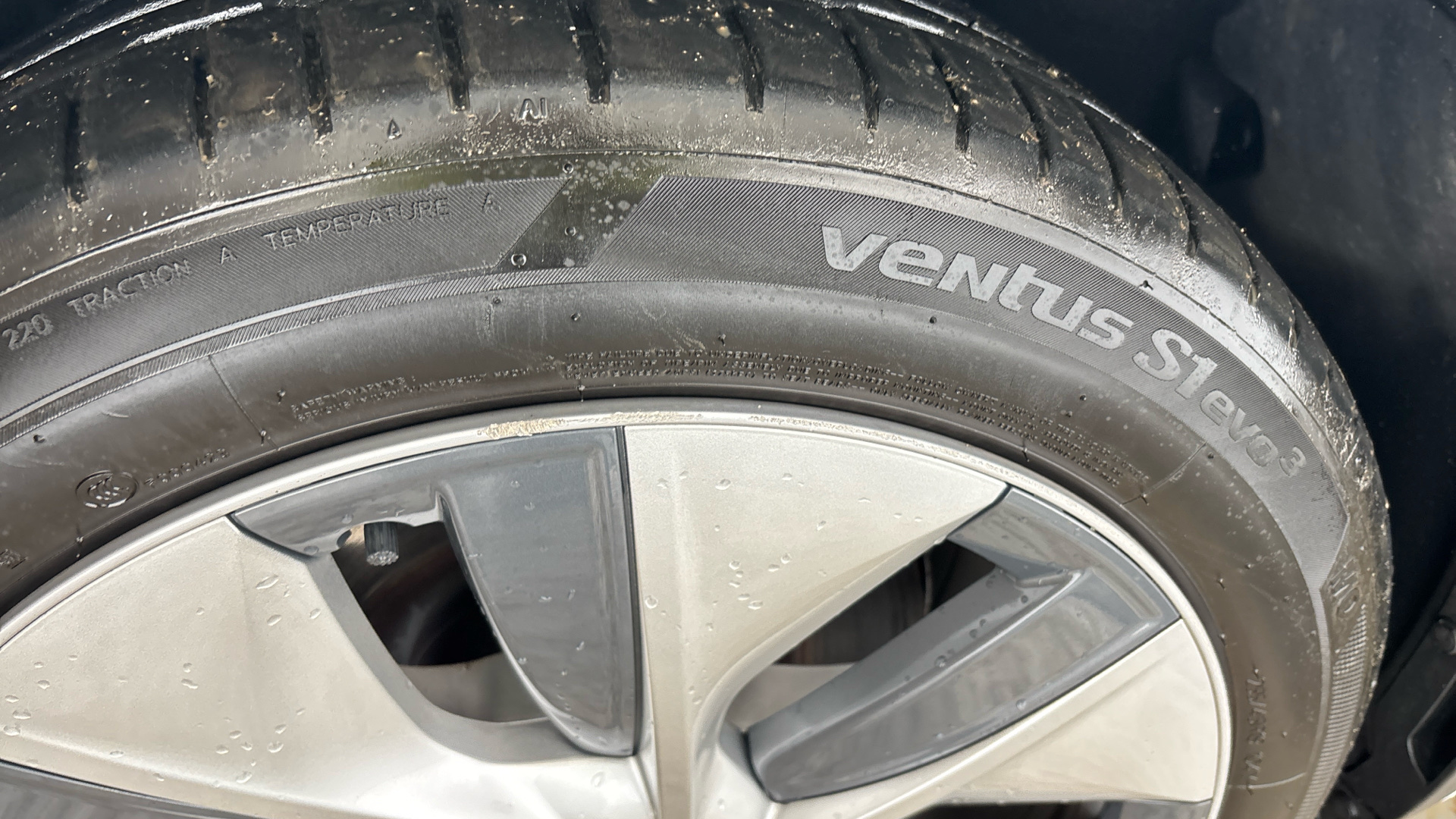 4020916 Long Range AWD 5dr Auto