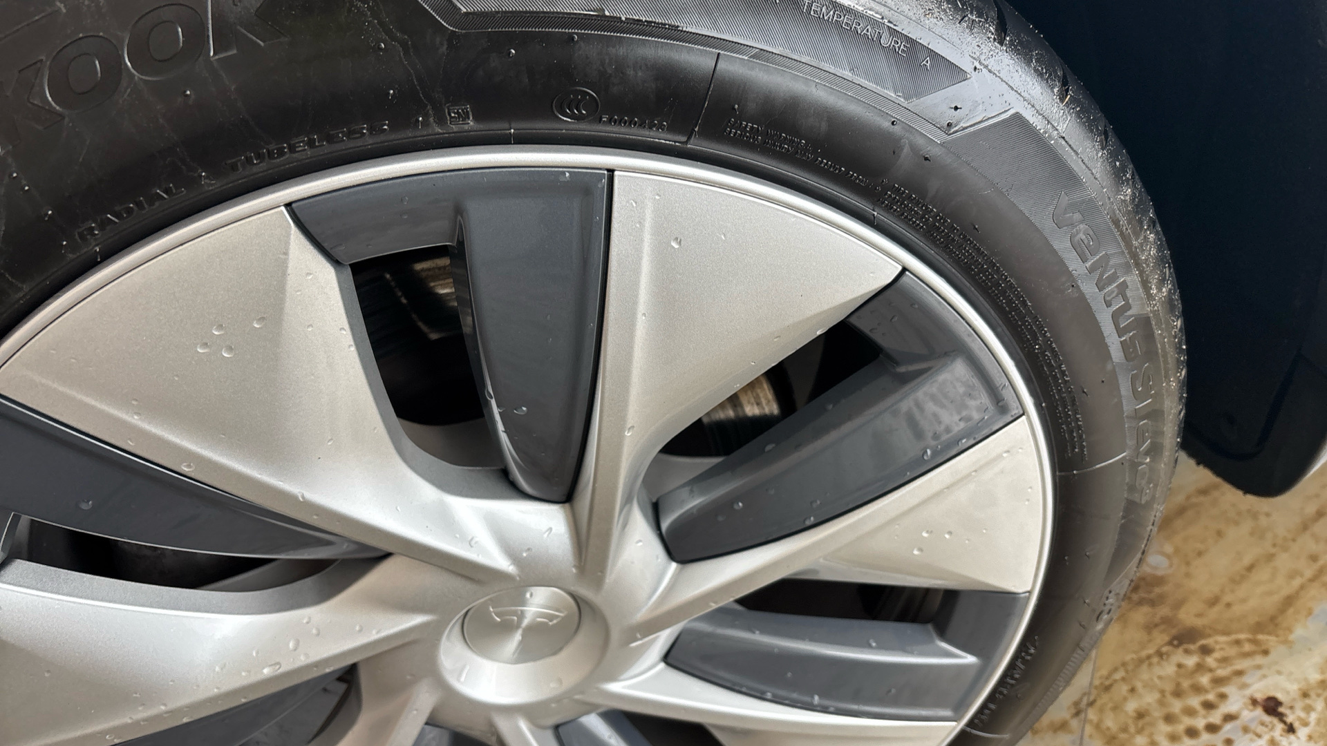 4020916 Long Range AWD 5dr Auto