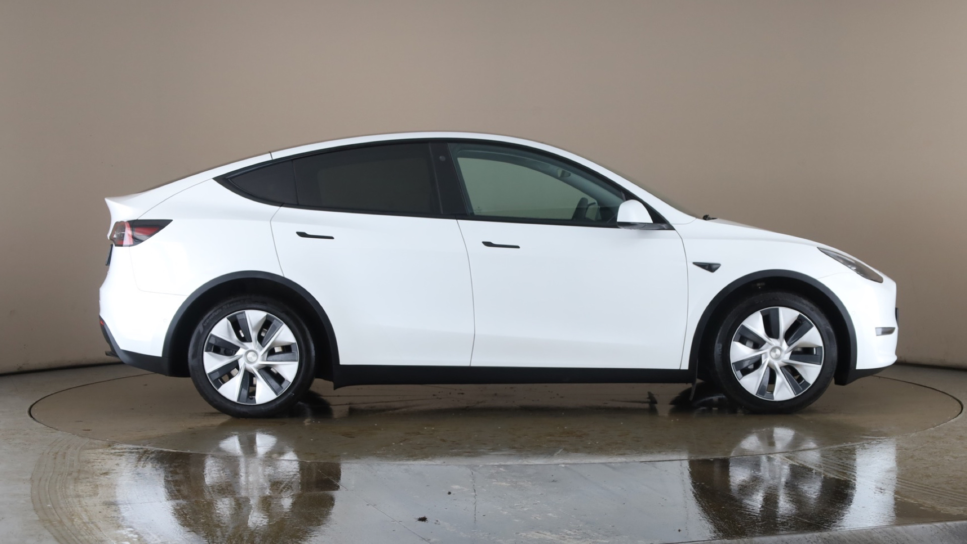 4027784 Long Range AWD 5dr Auto