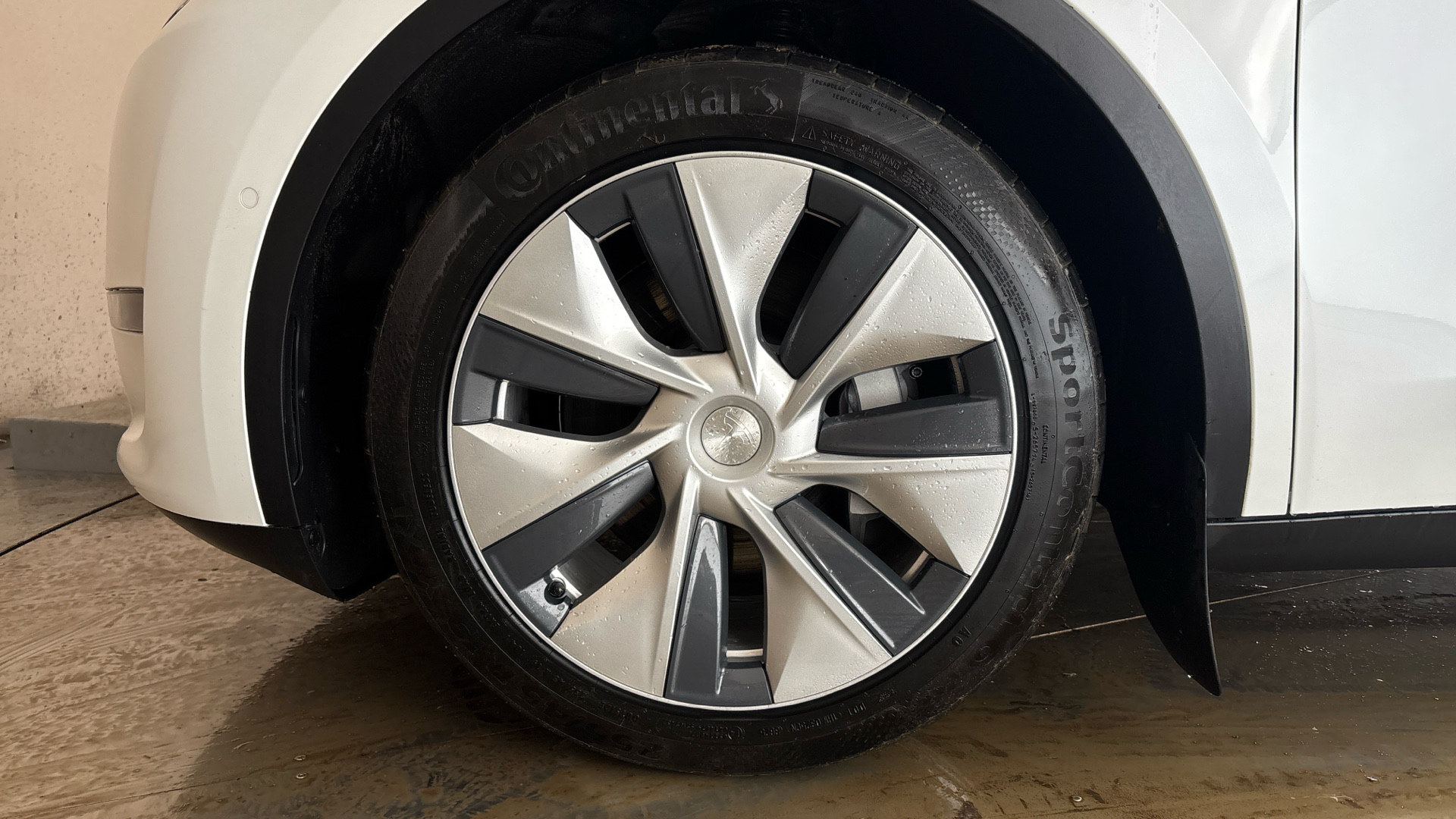 4027784 Long Range AWD 5dr Auto