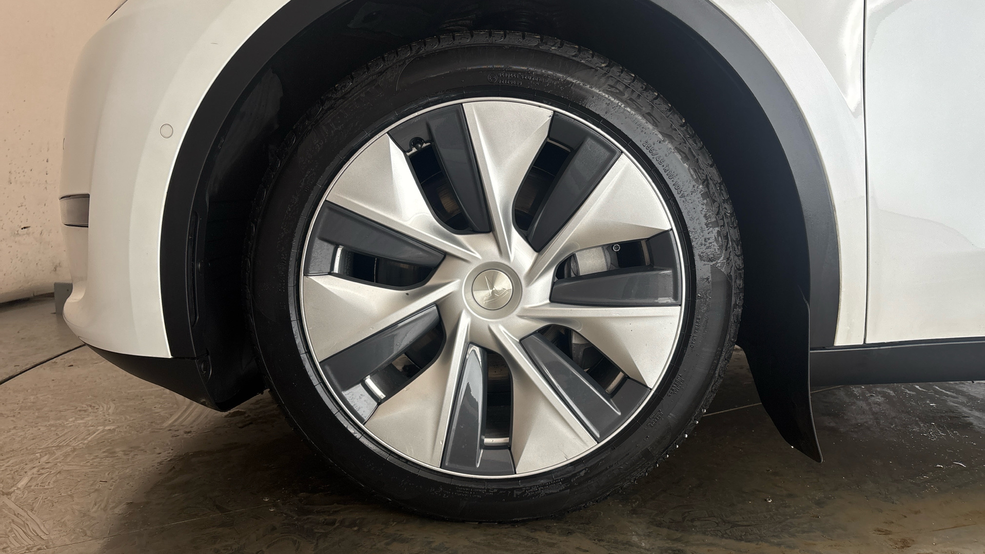 4020713 Long Range AWD 5dr Auto