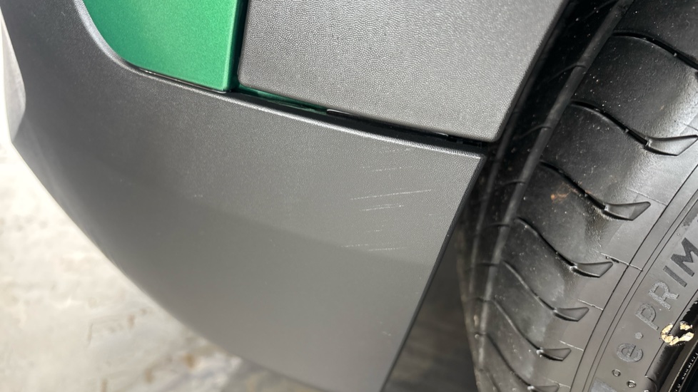 MINI ACEMAN Scratches