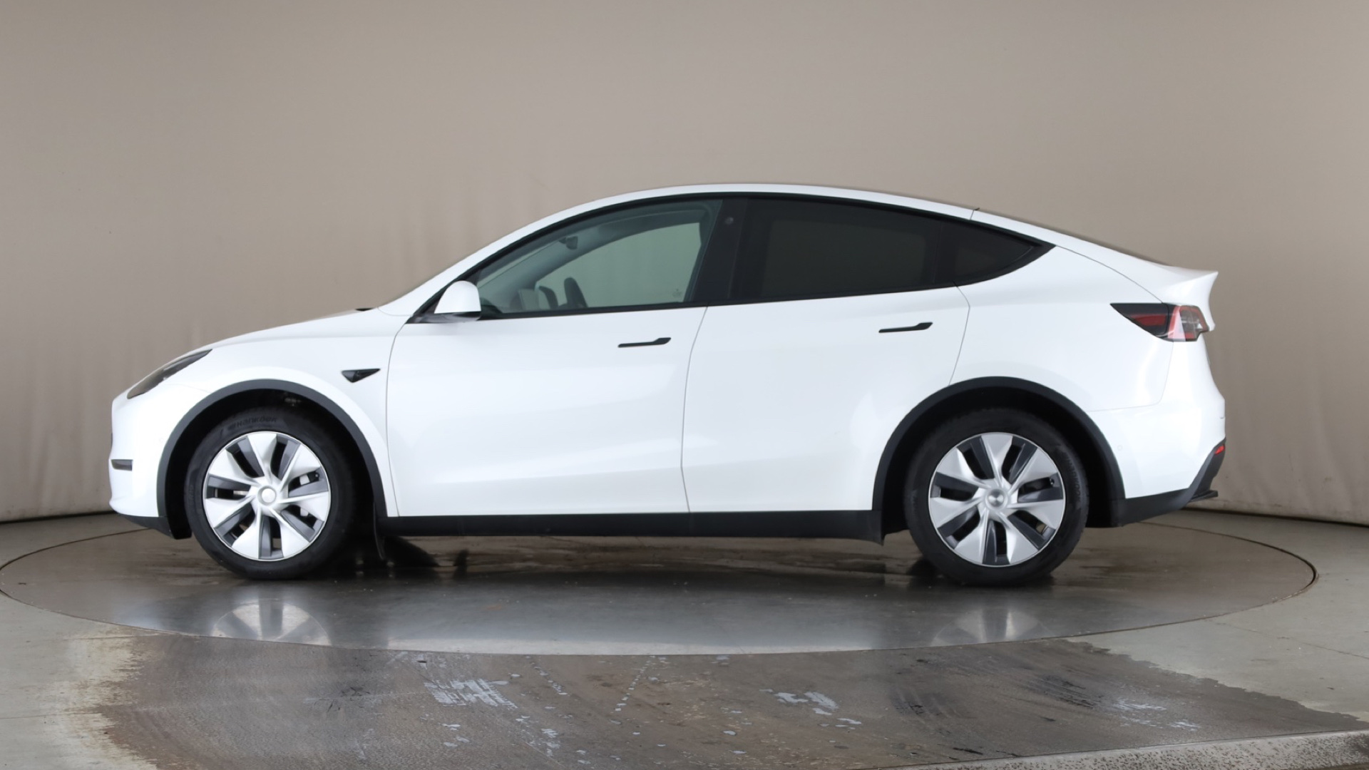 TESLA MODEL Y MODEL Y HATCHBACK Long Range AWD 5dr Auto